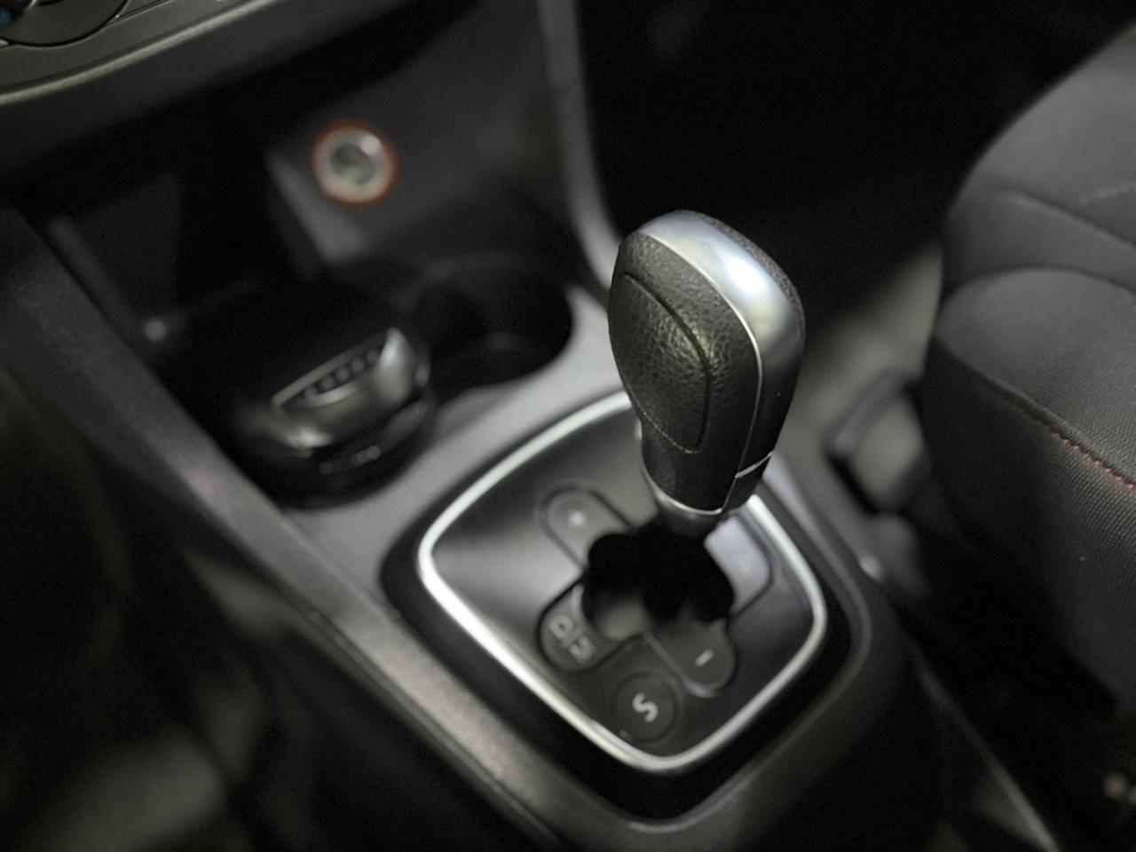 VOLKSWAGEN Fox - Foto