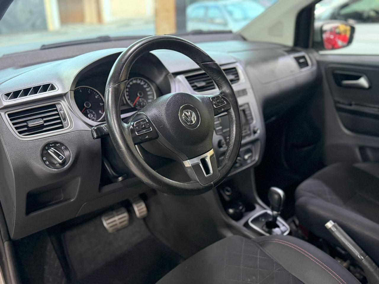 VOLKSWAGEN Fox - Foto