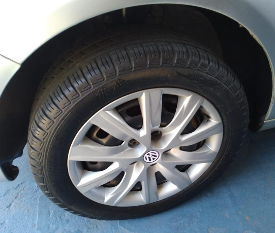 VOLKSWAGEN Fox - Foto