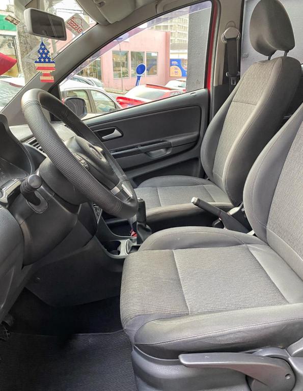 VOLKSWAGEN Fox - Foto