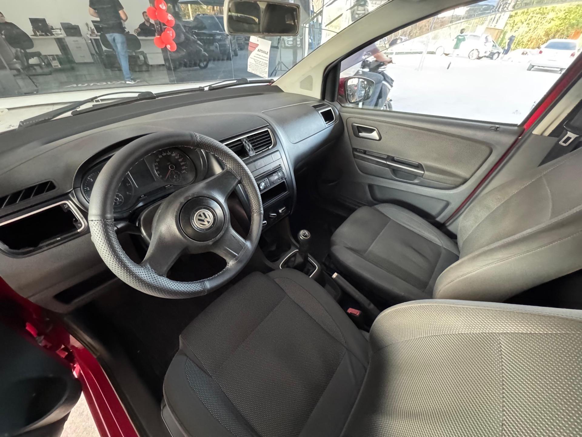 VOLKSWAGEN Fox - Foto