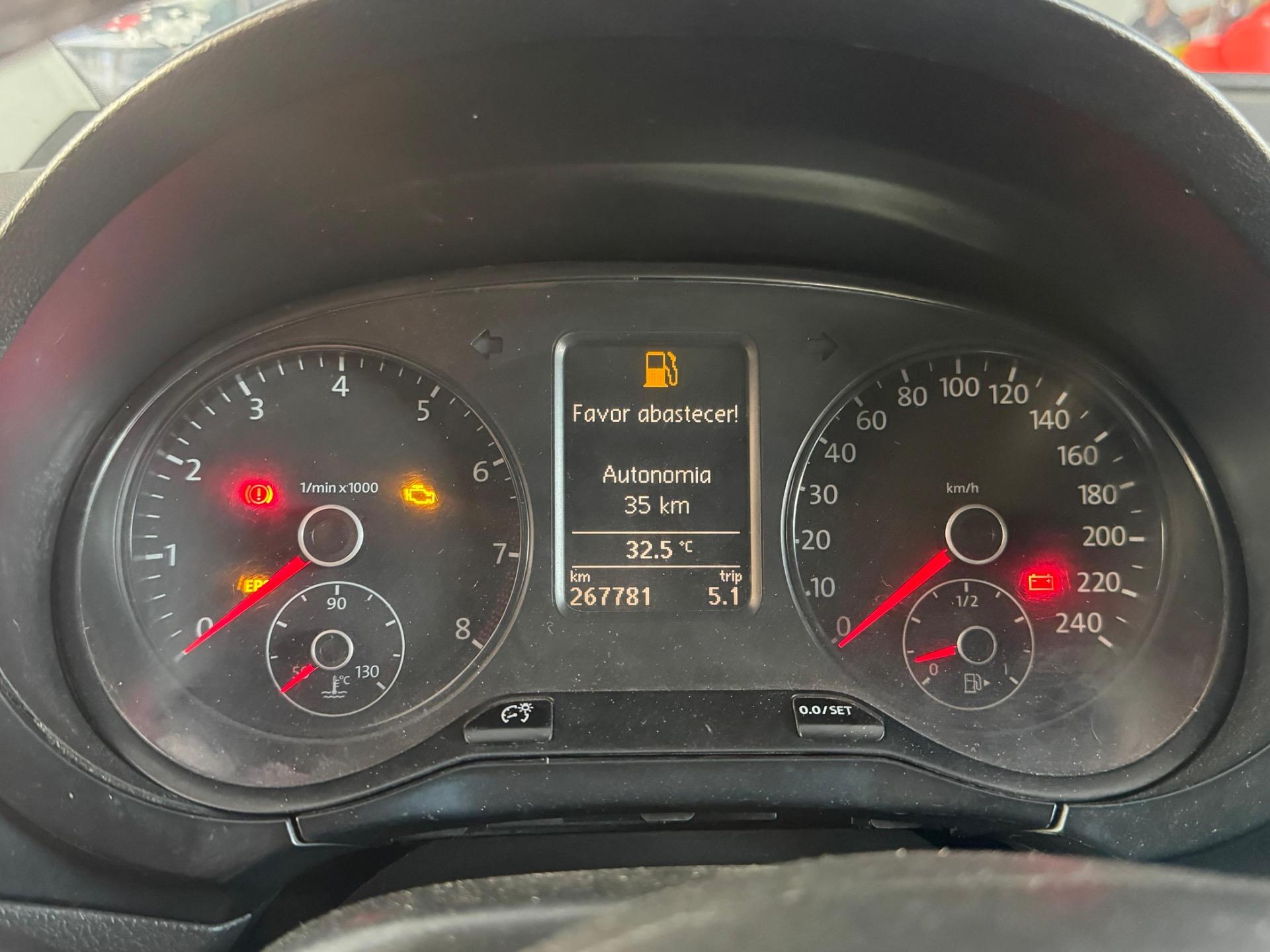 VOLKSWAGEN Fox - Foto