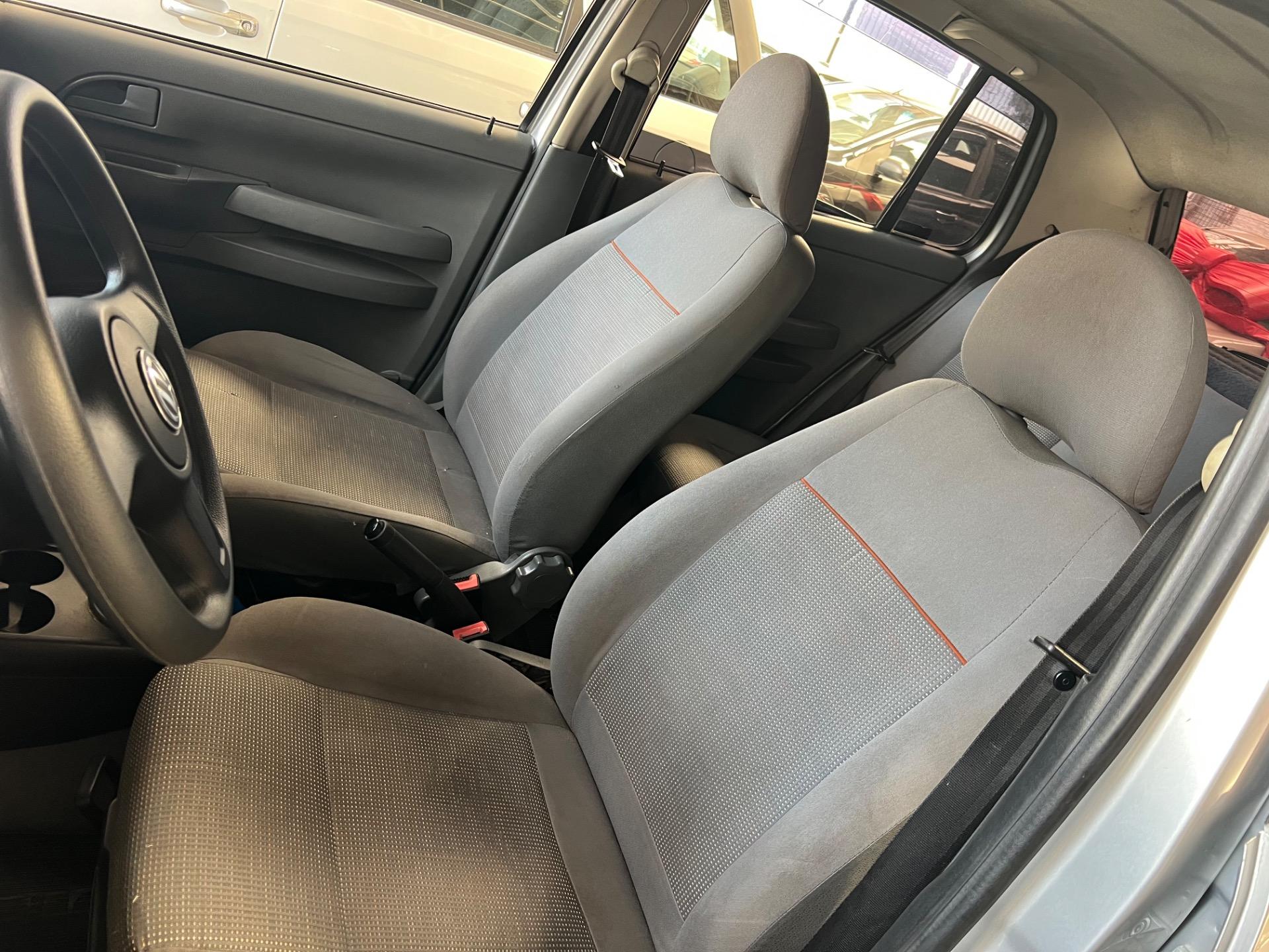 VOLKSWAGEN Fox - Foto