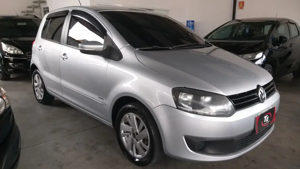 VOLKSWAGEN Fox - Foto