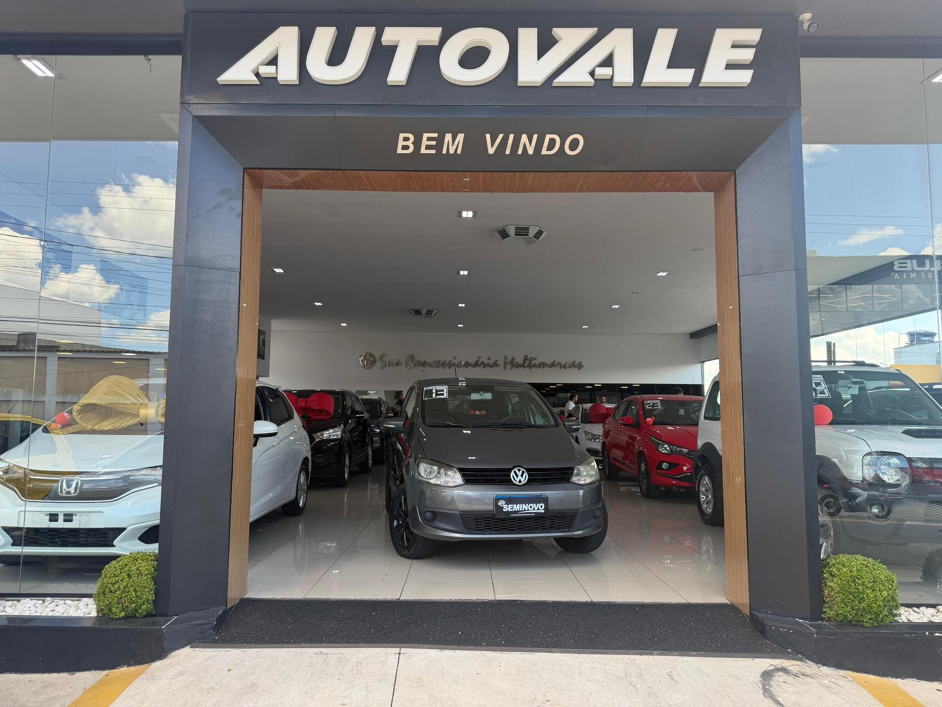 VOLKSWAGEN Fox - Foto