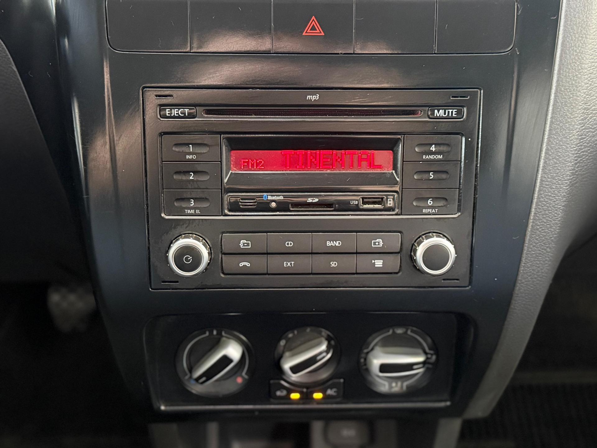 VOLKSWAGEN Fox - Foto