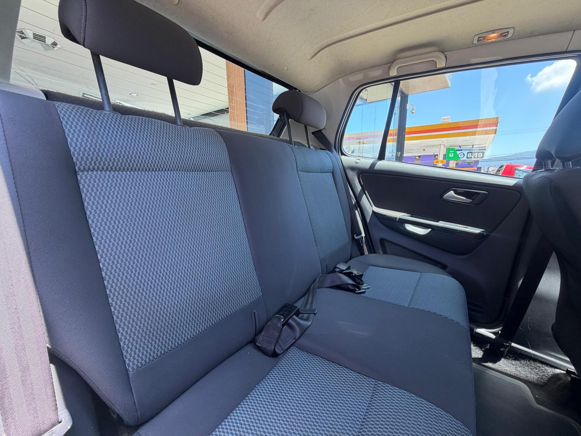 VOLKSWAGEN Fox - Foto