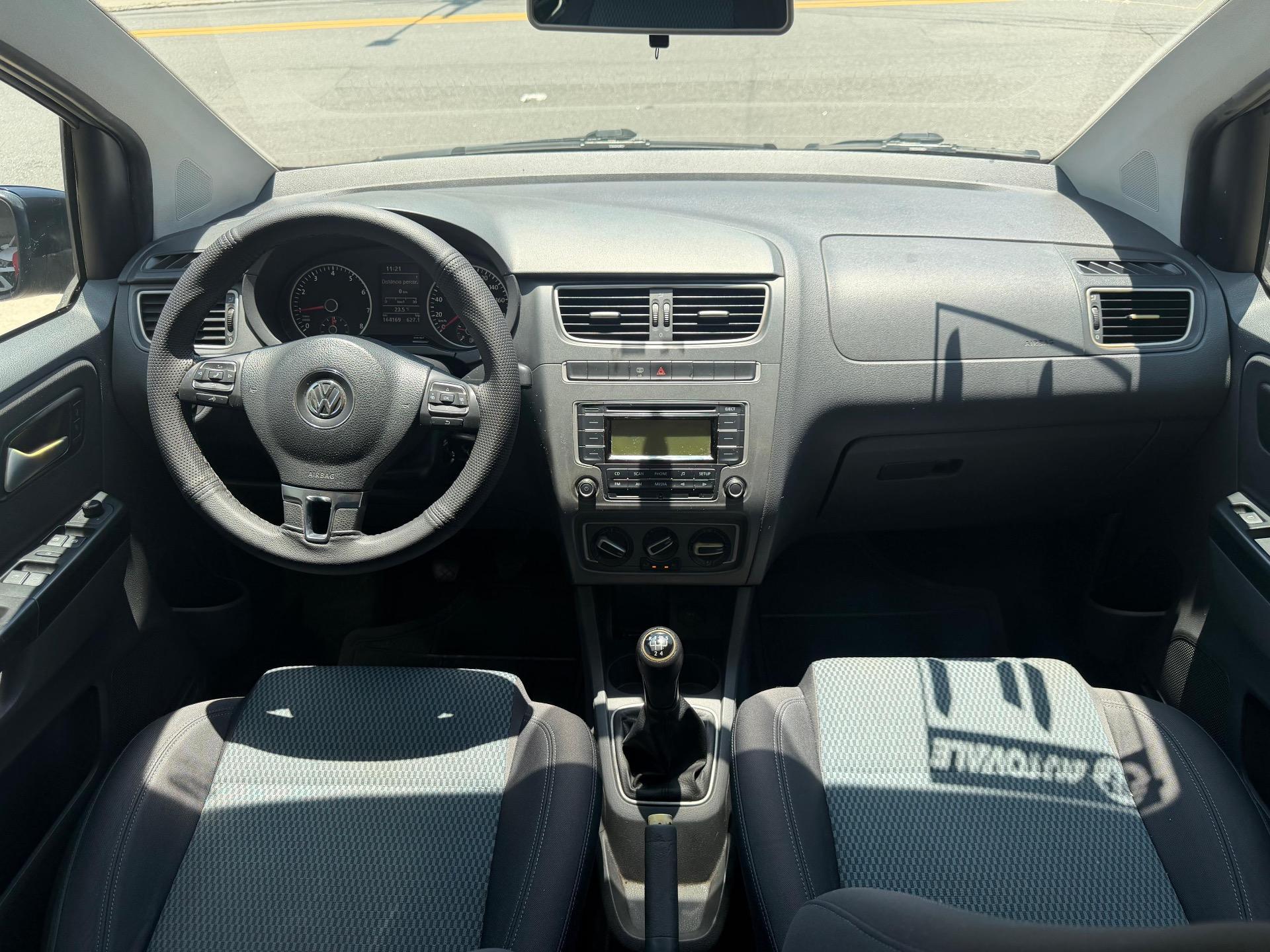 VOLKSWAGEN Fox - Foto