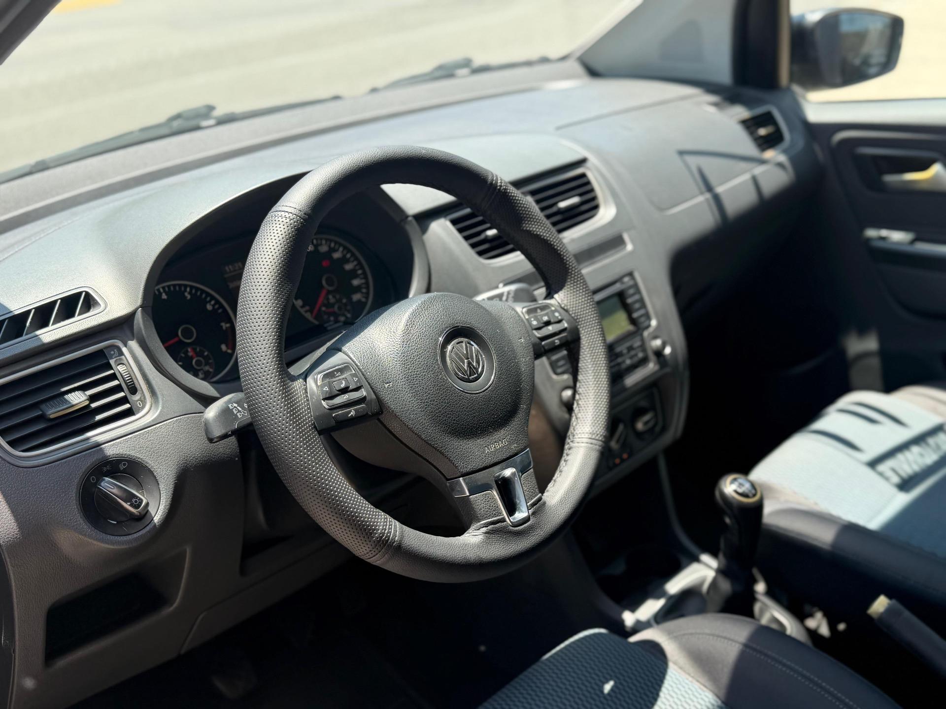 VOLKSWAGEN Fox - Foto