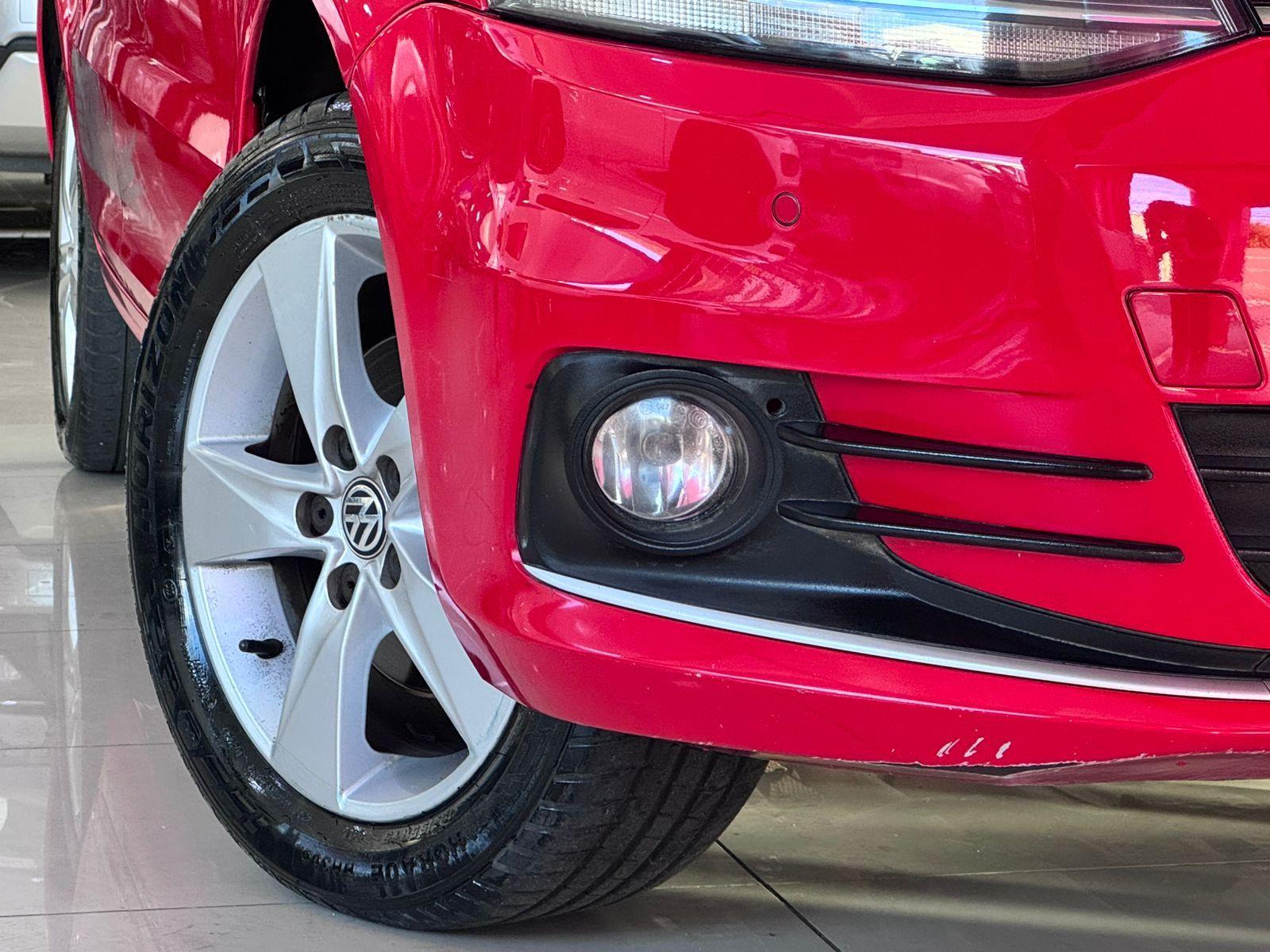 VOLKSWAGEN Fox - Foto