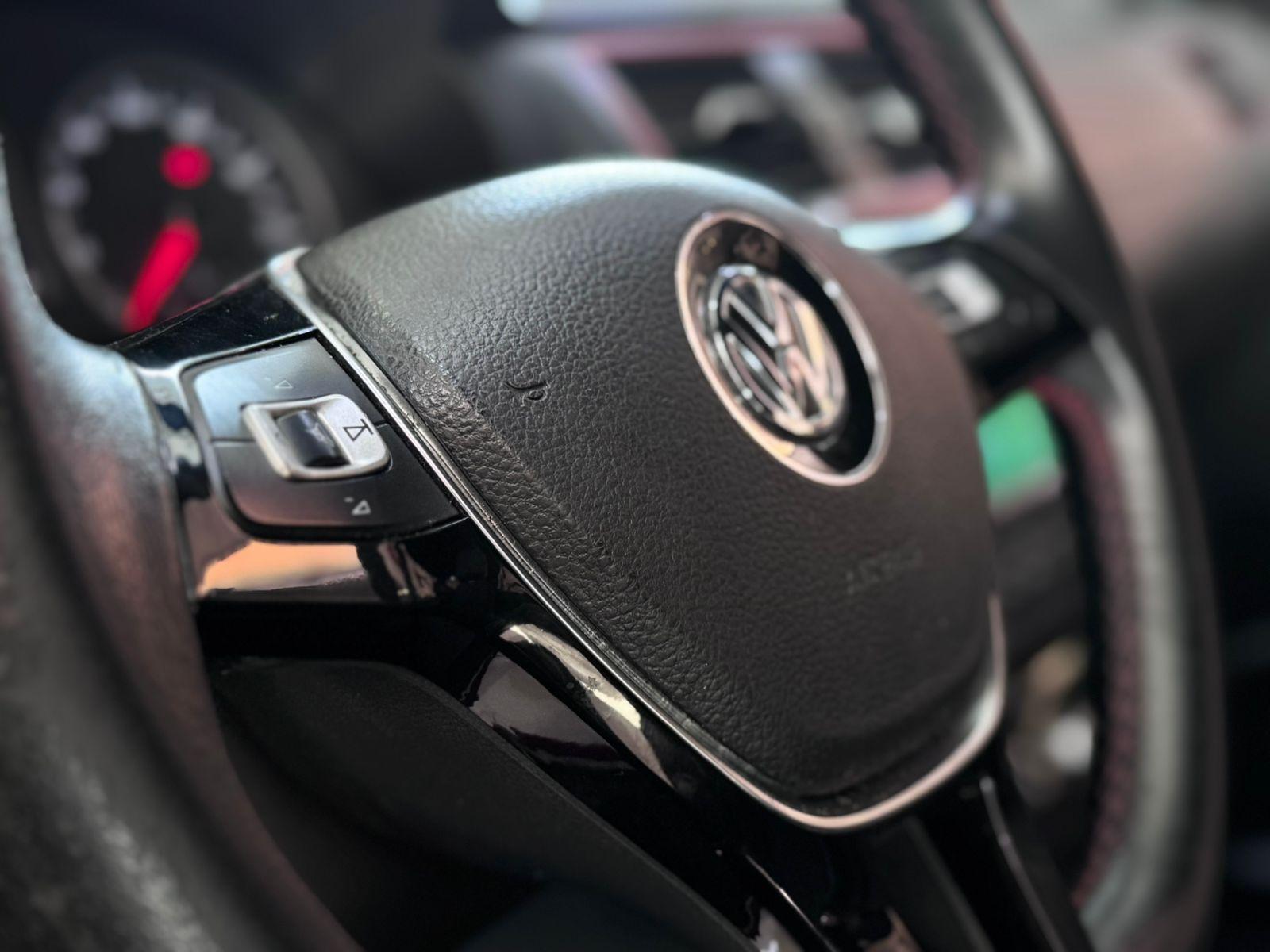 VOLKSWAGEN Fox - Foto