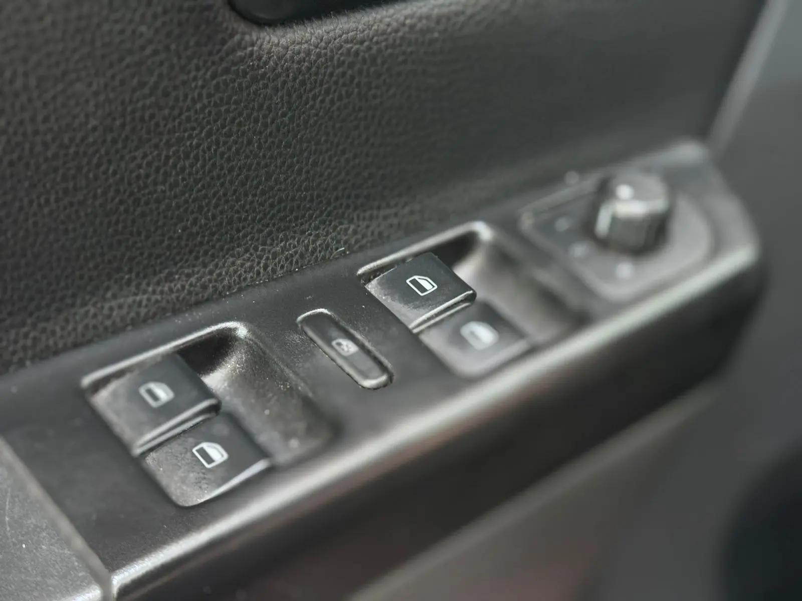 VOLKSWAGEN Fox - Foto