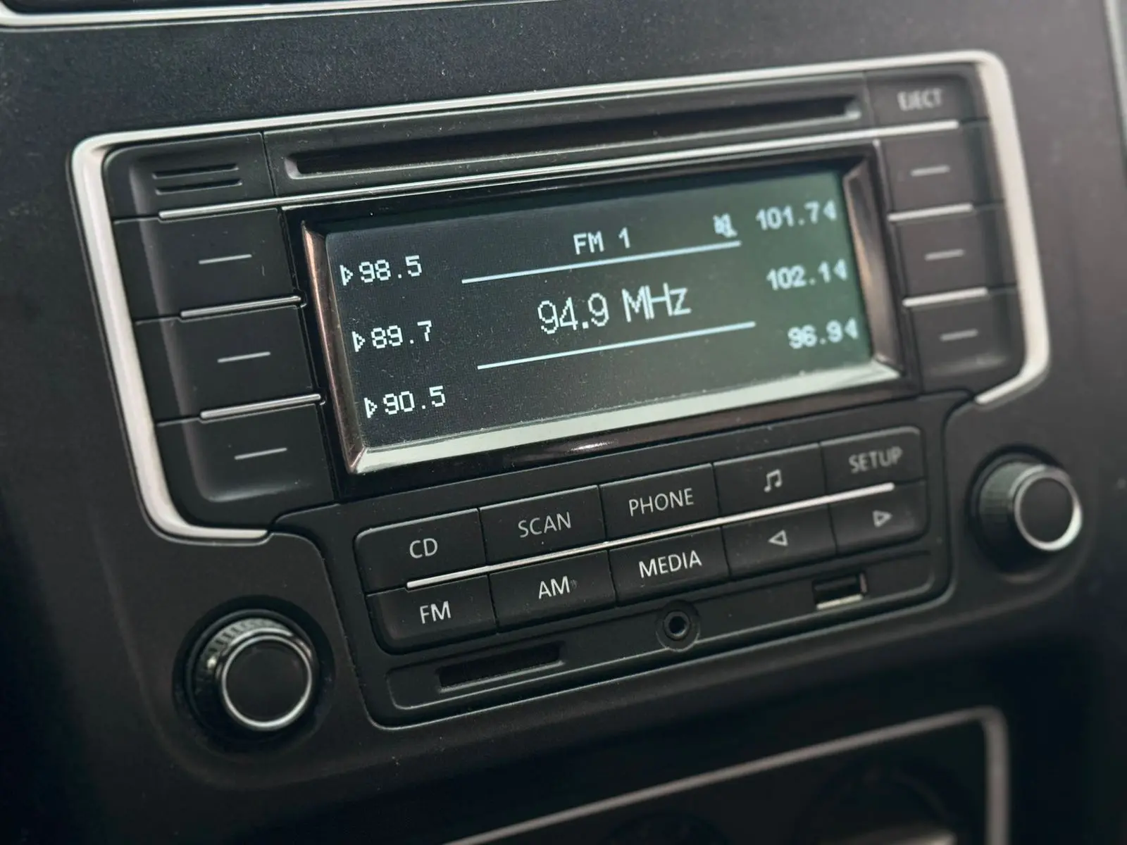 VOLKSWAGEN Fox - Foto