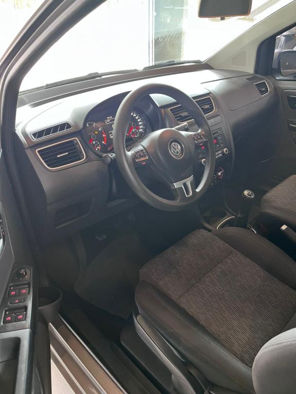 VOLKSWAGEN Fox - Foto
