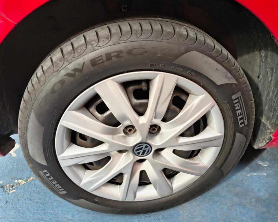 VOLKSWAGEN Fox - Foto