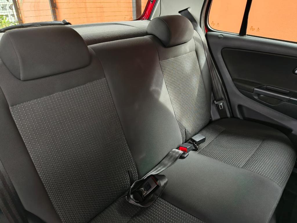 VOLKSWAGEN Fox - Foto