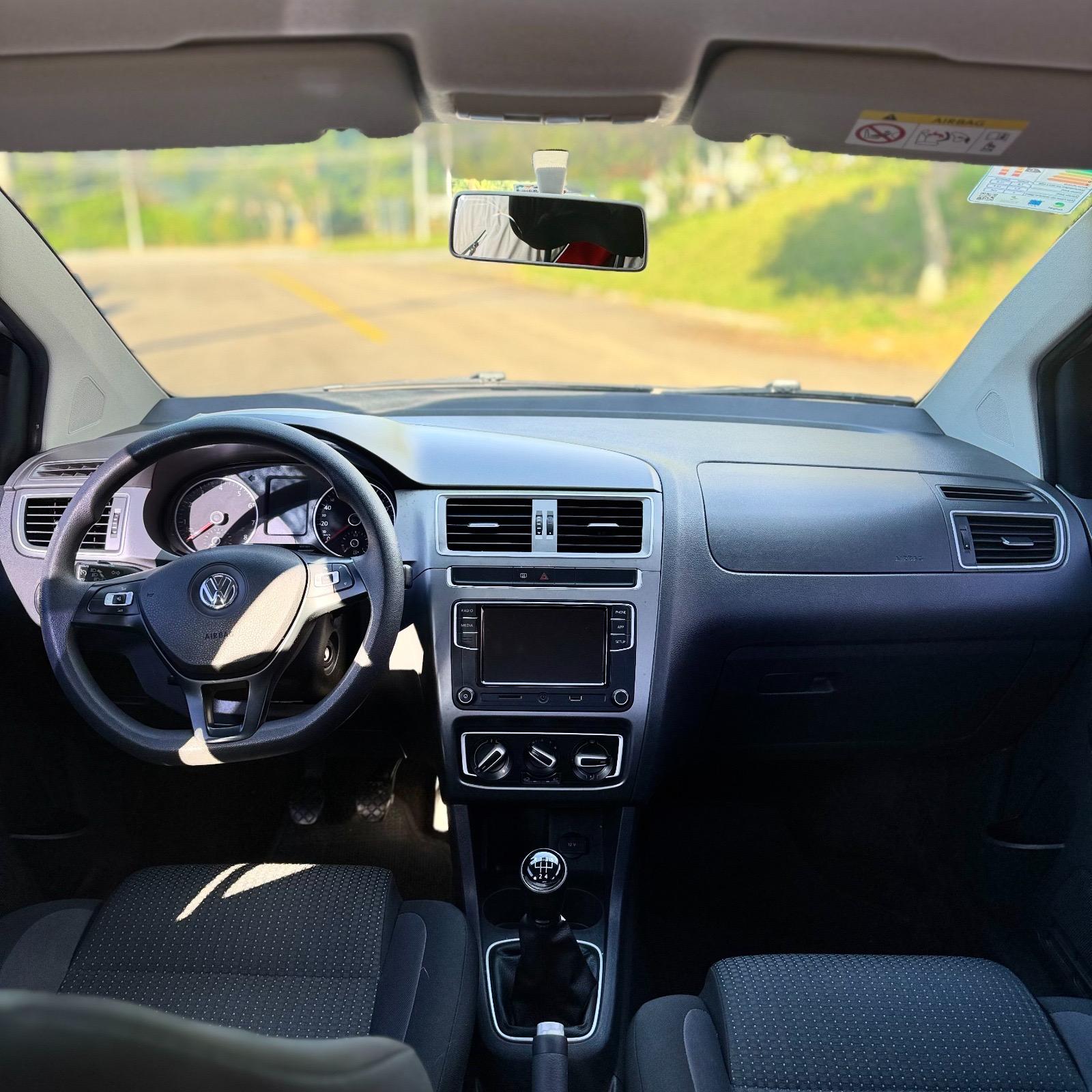 VOLKSWAGEN Fox - Foto