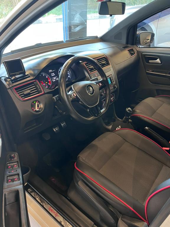 VOLKSWAGEN Fox - Foto