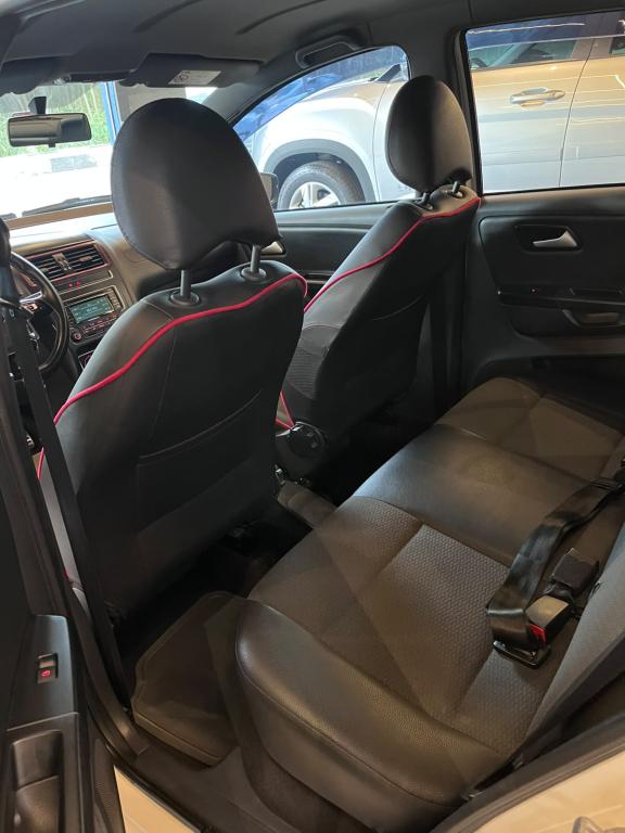 VOLKSWAGEN Fox - Foto