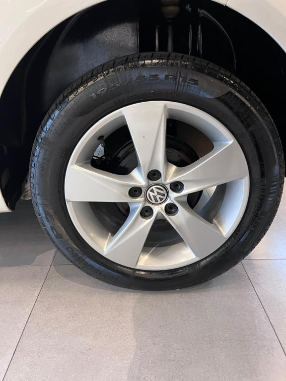 VOLKSWAGEN Fox - Foto