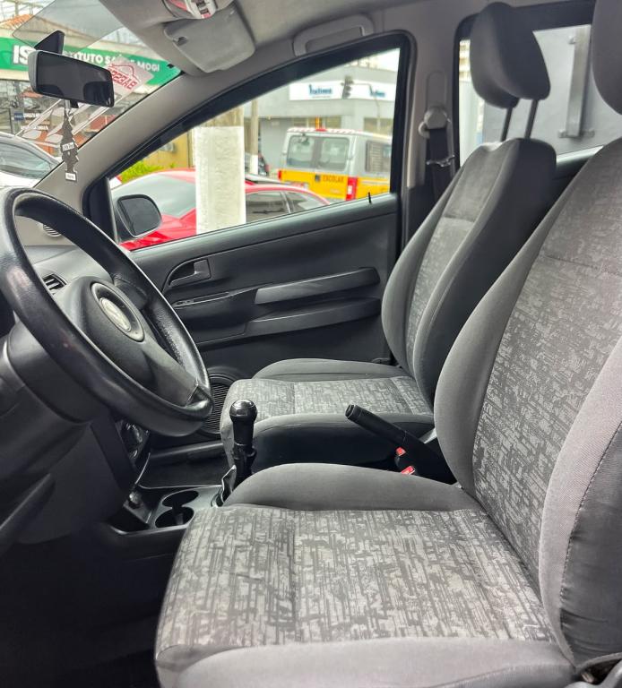 VOLKSWAGEN Fox - Foto