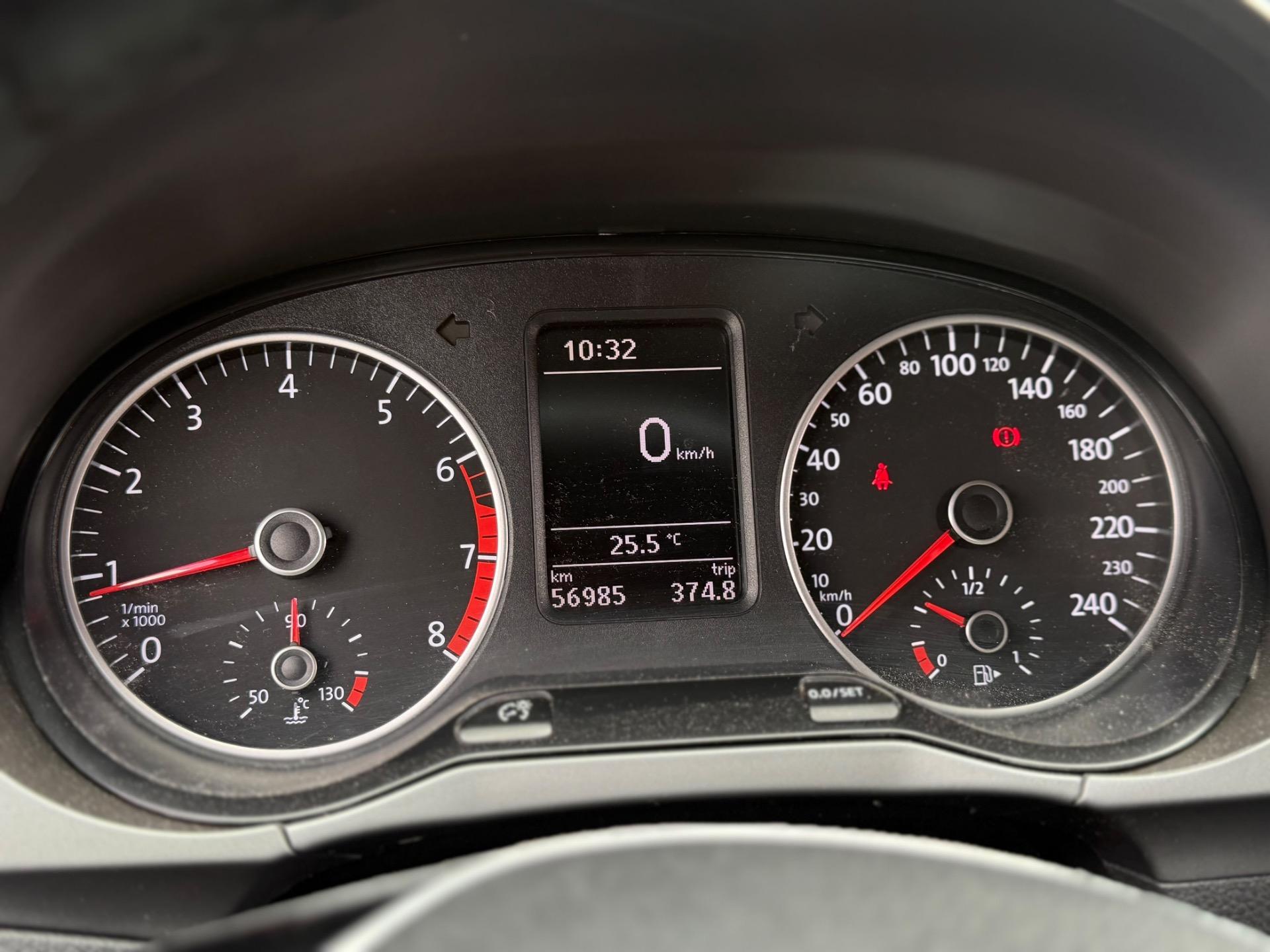 VOLKSWAGEN Fox - Foto