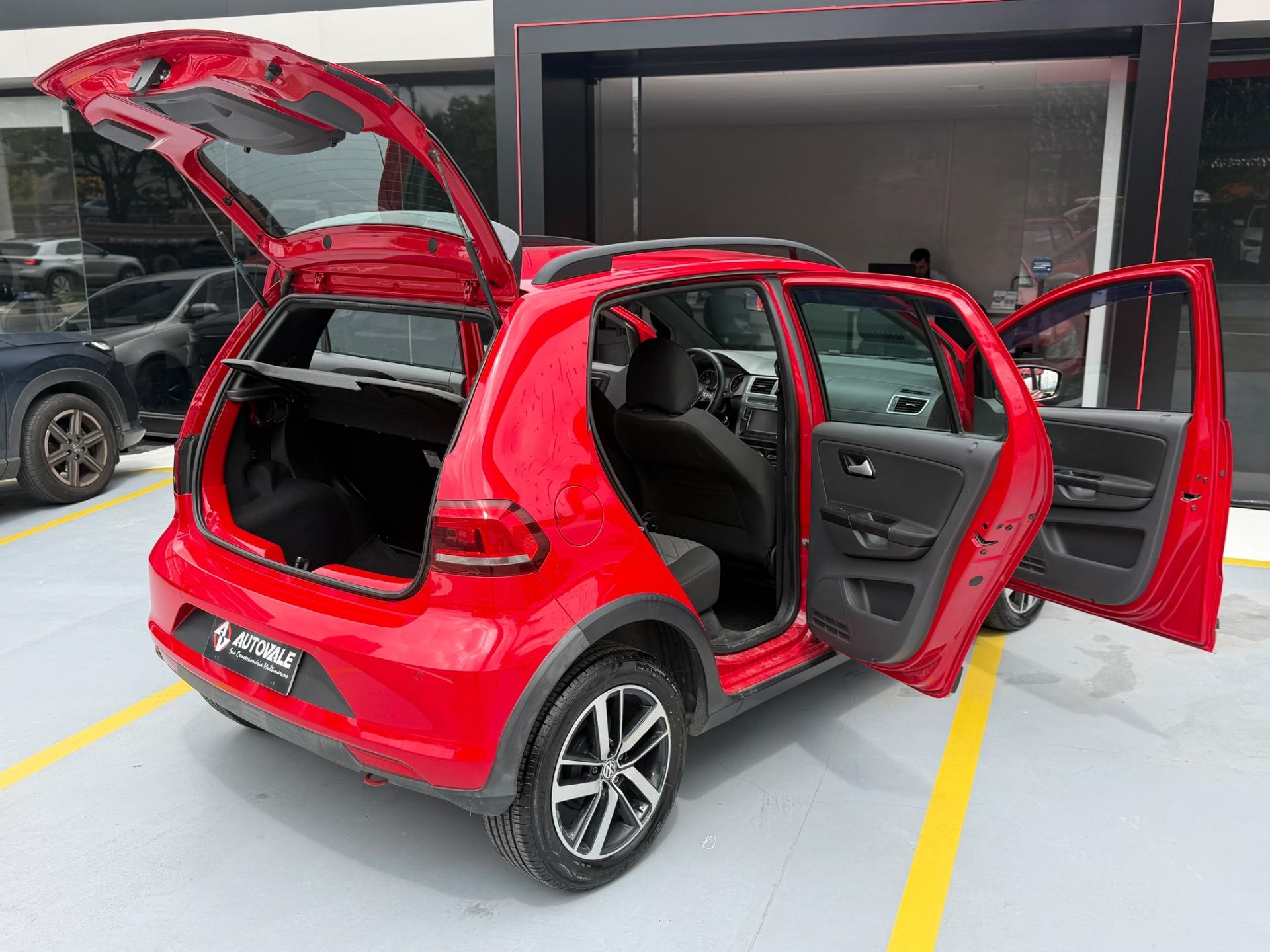 VOLKSWAGEN Fox - Foto