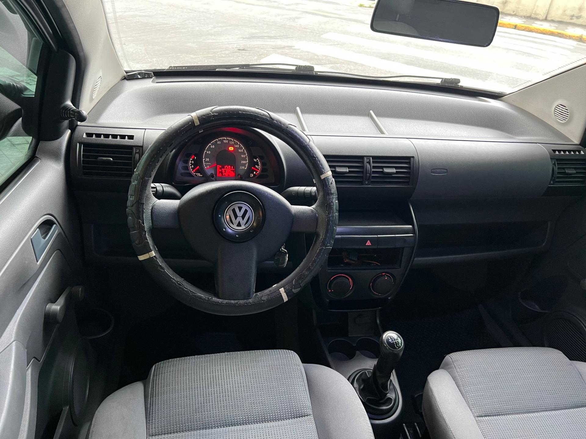 VOLKSWAGEN Fox - Foto