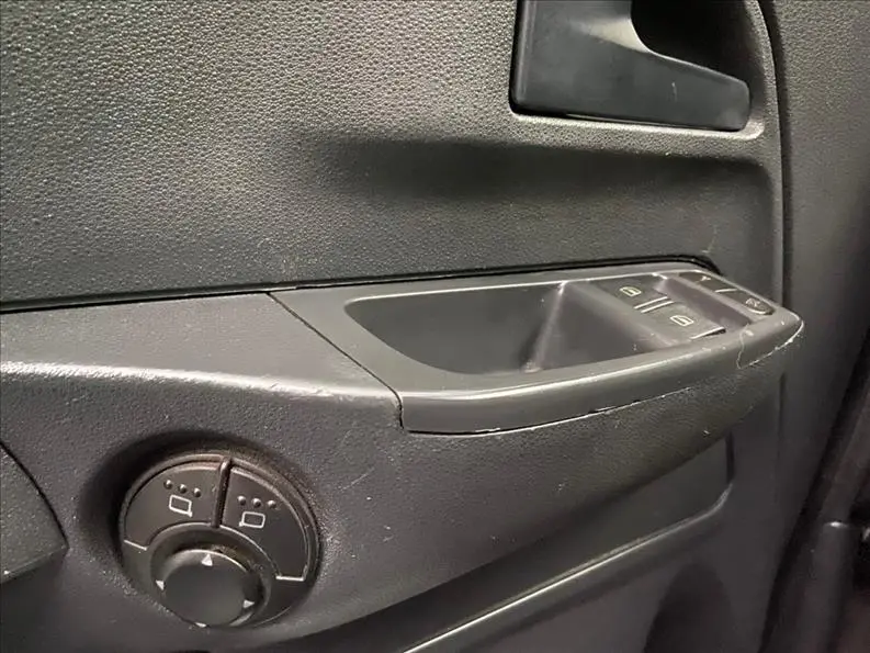 VOLKSWAGEN Fox - Foto