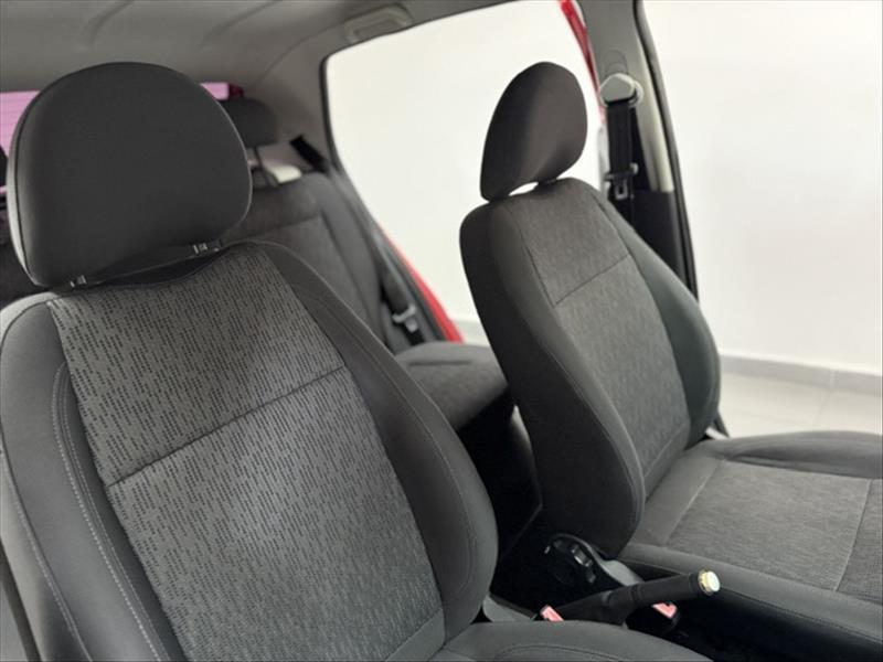 VOLKSWAGEN Fox - Foto