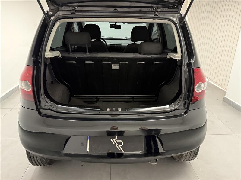 VOLKSWAGEN Fox - Foto
