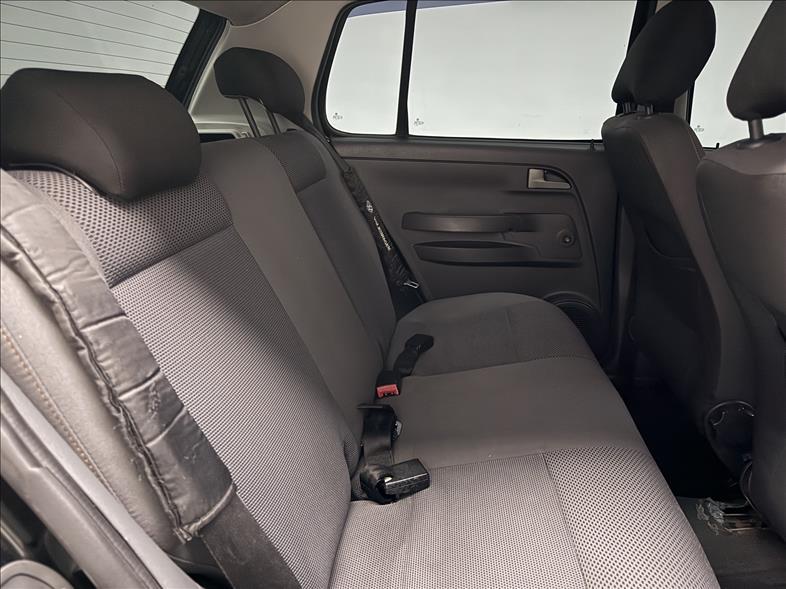 VOLKSWAGEN Fox - Foto