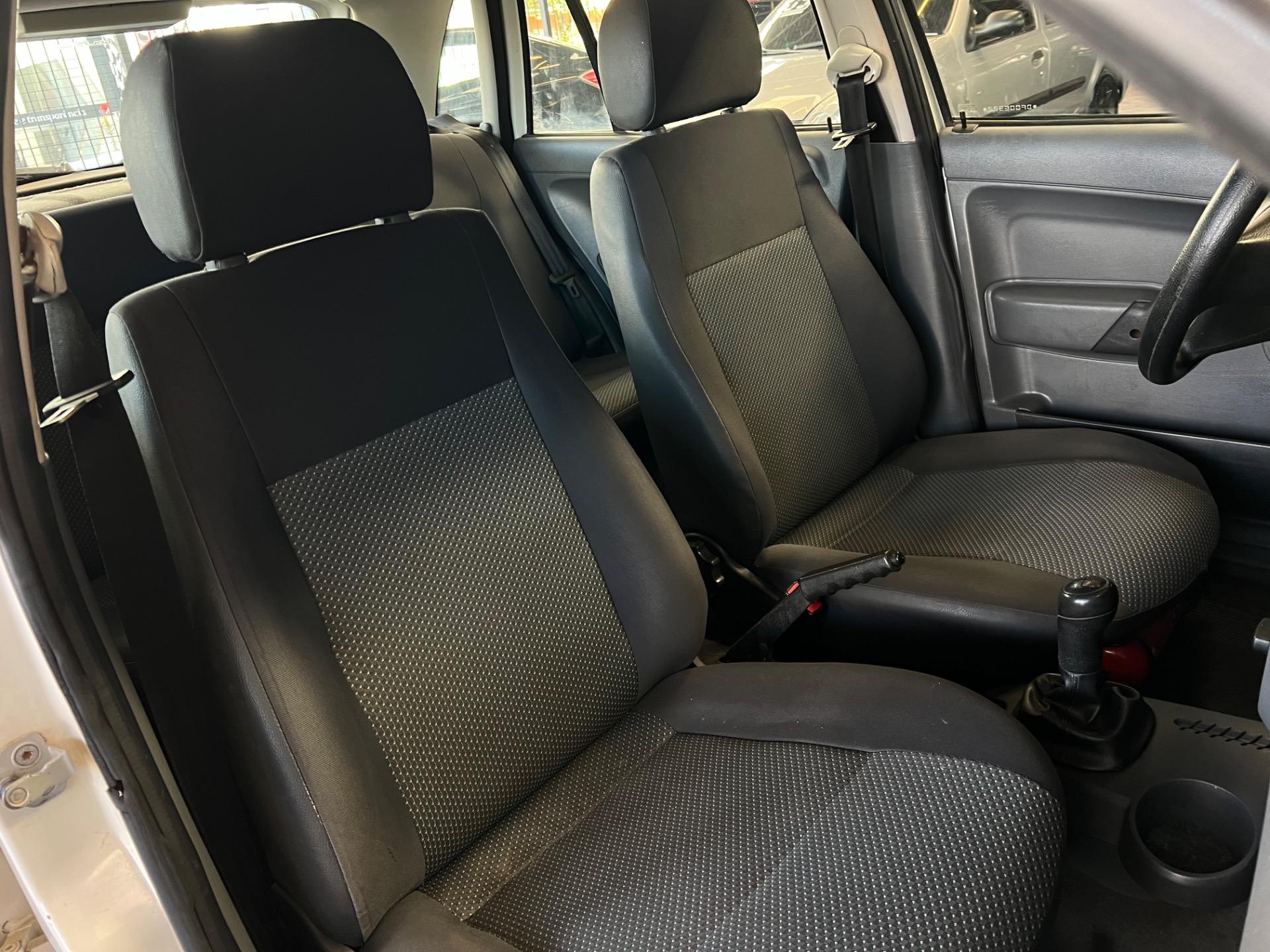 VOLKSWAGEN Gol - Foto