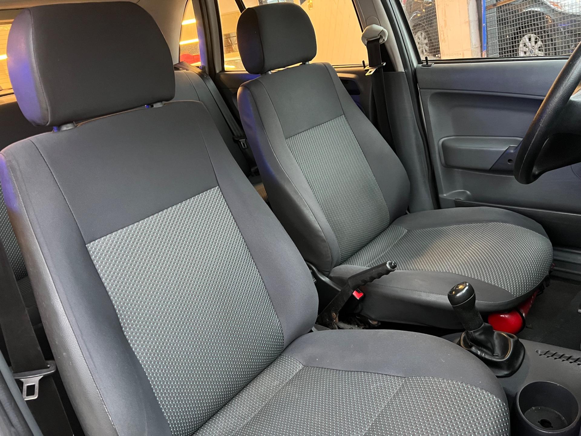 VOLKSWAGEN Gol - Foto