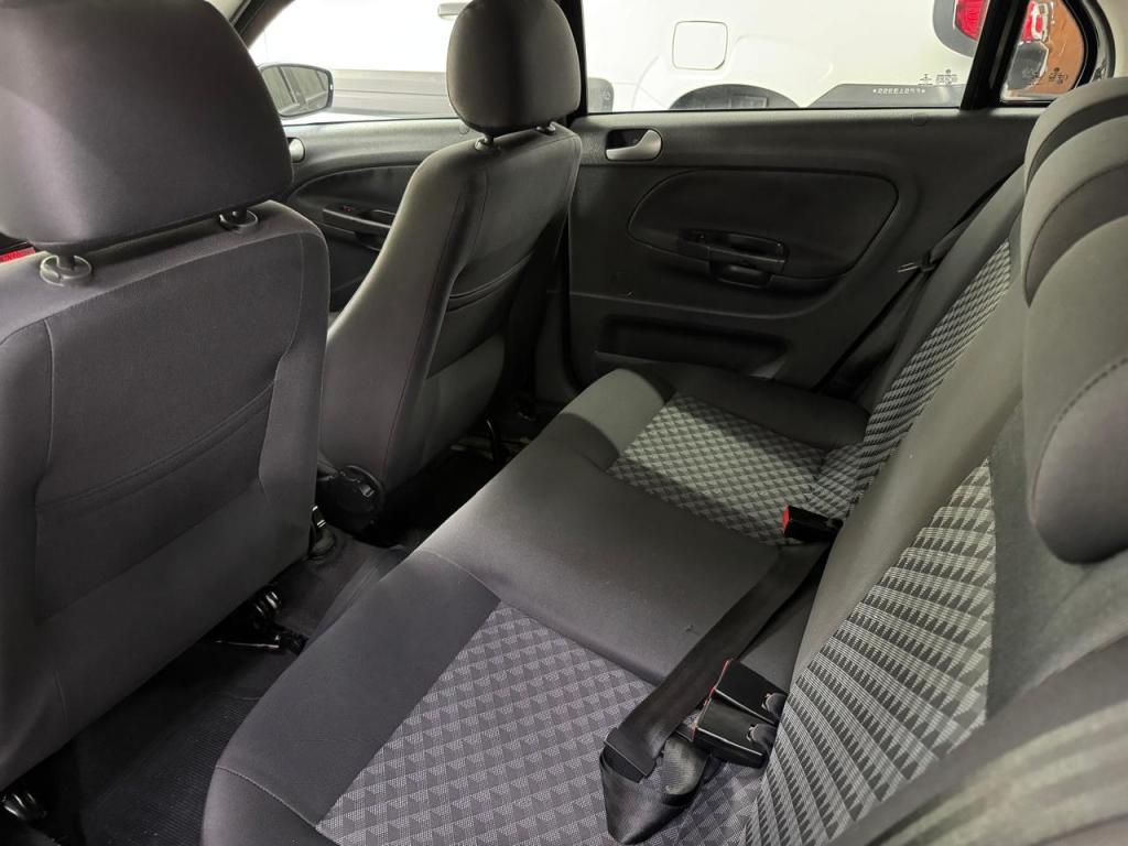 VOLKSWAGEN Gol - Foto