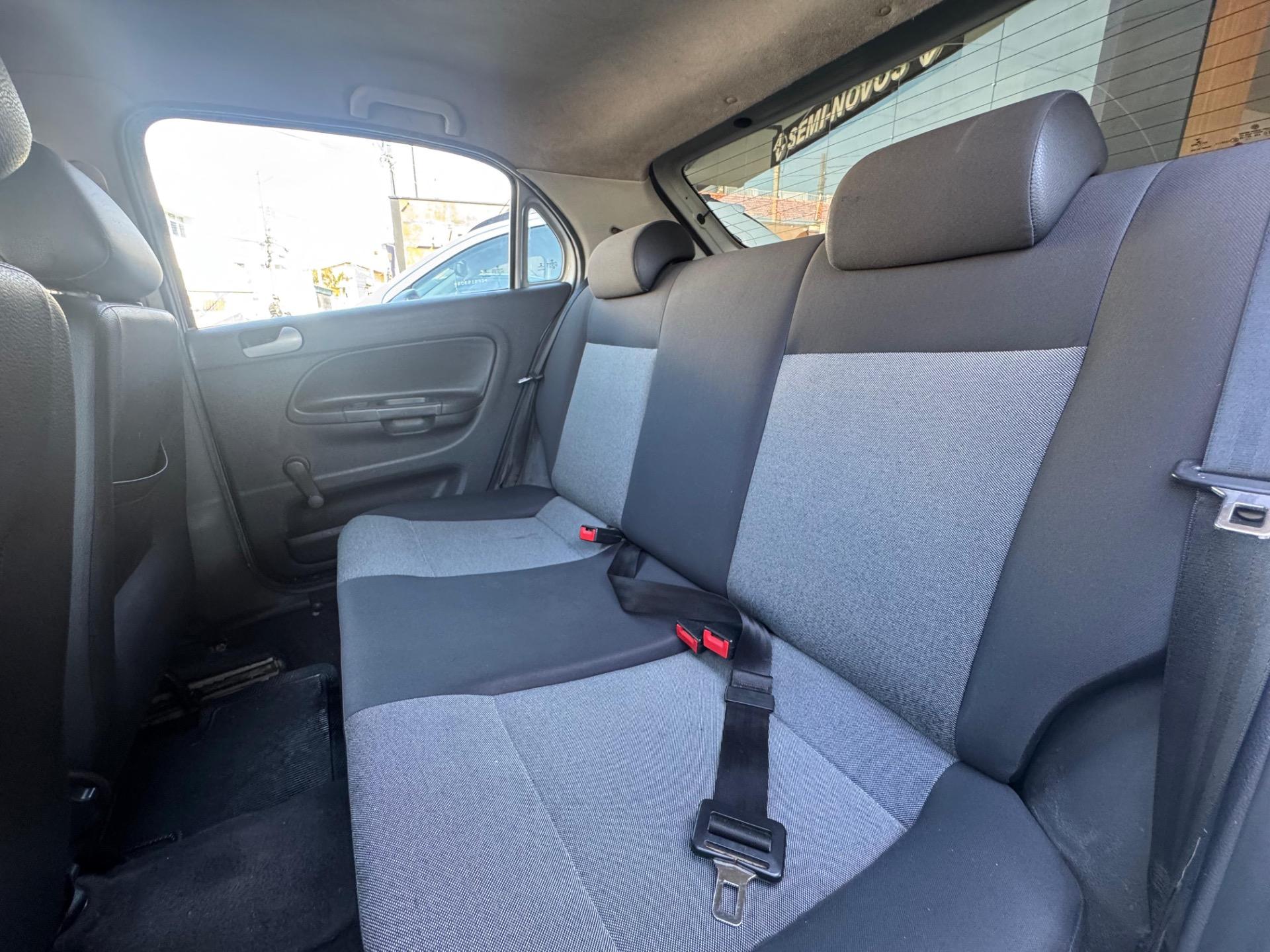 VOLKSWAGEN Gol - Foto