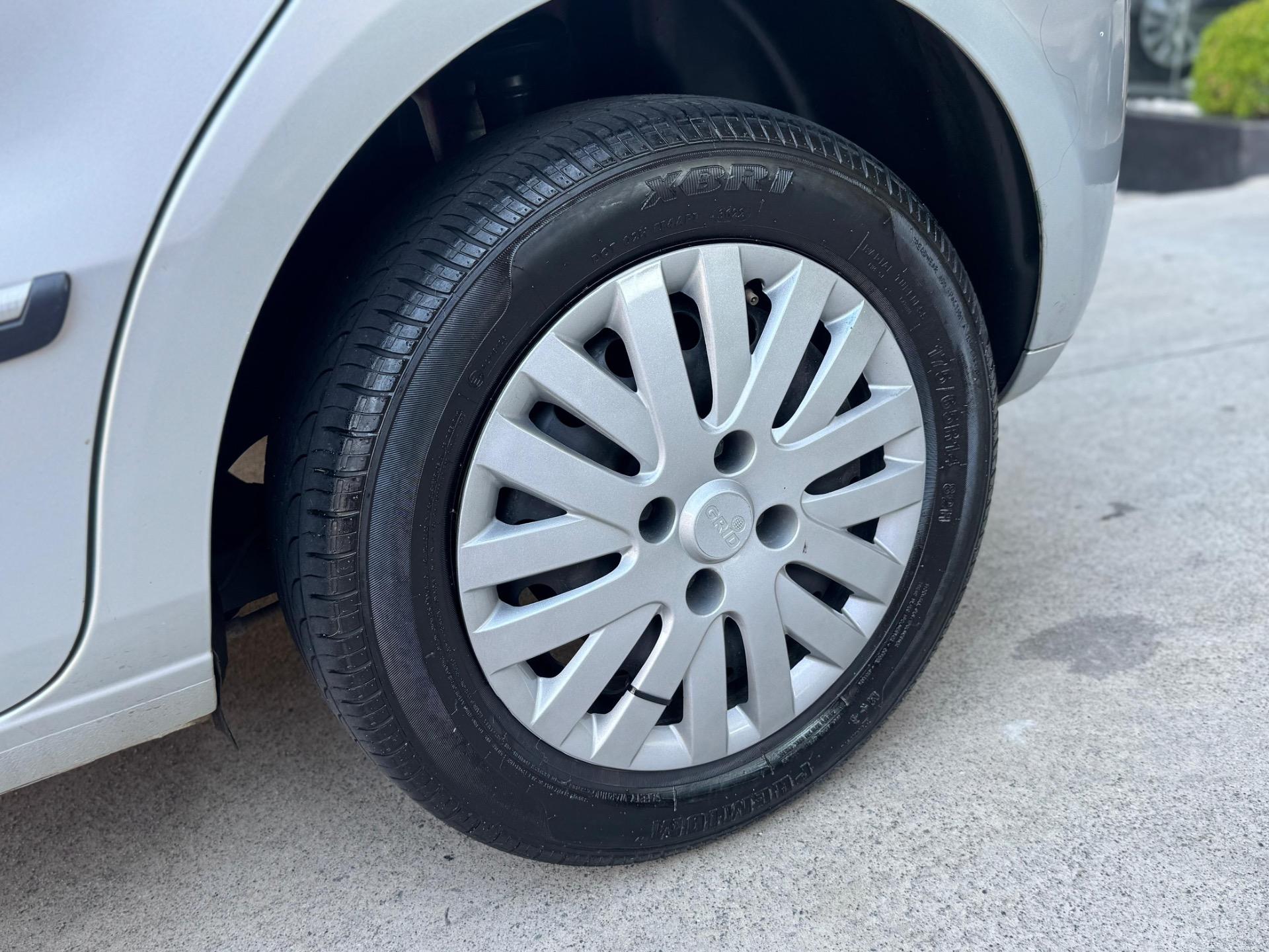 VOLKSWAGEN Gol - Foto