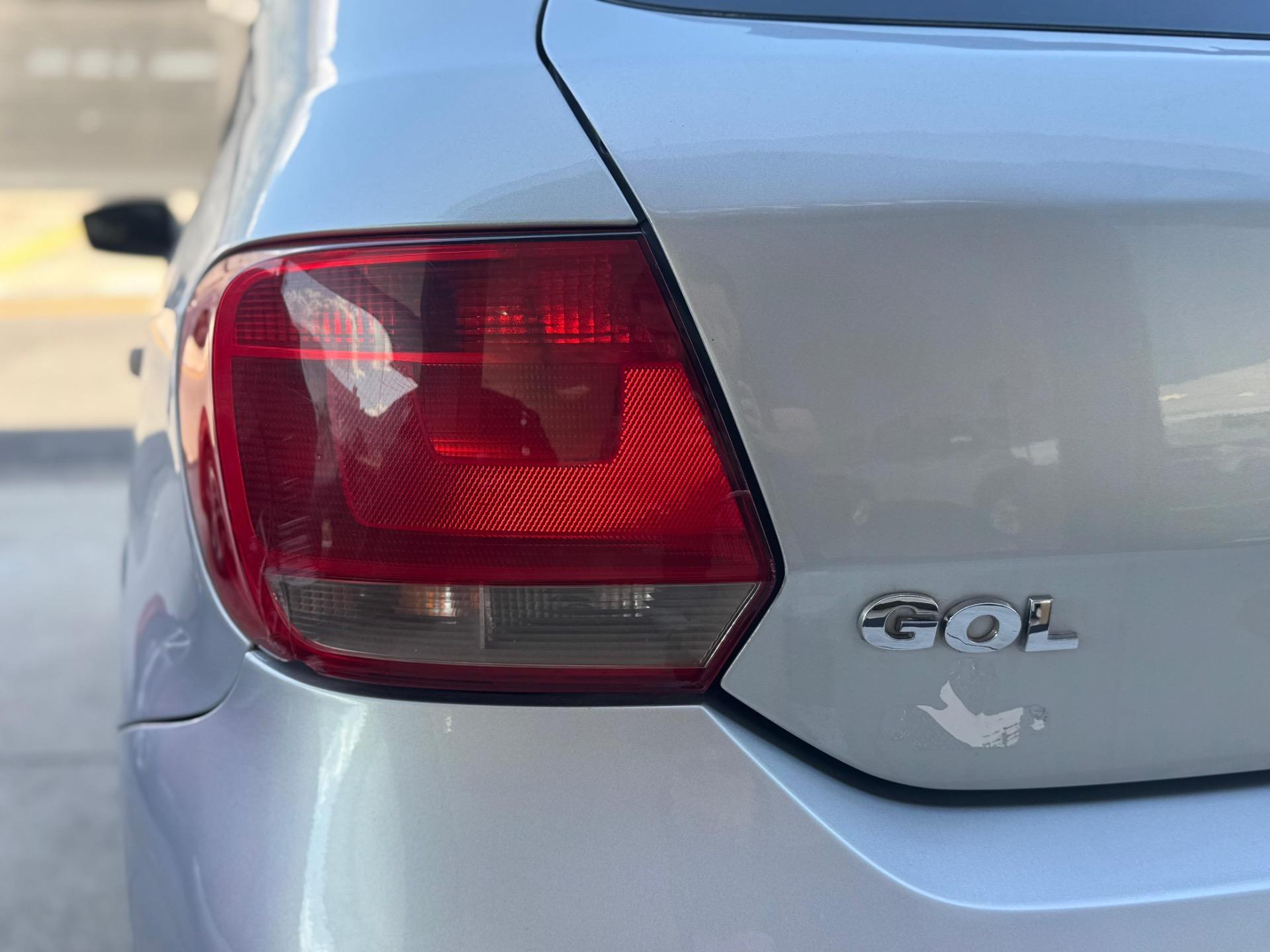 VOLKSWAGEN Gol - Foto