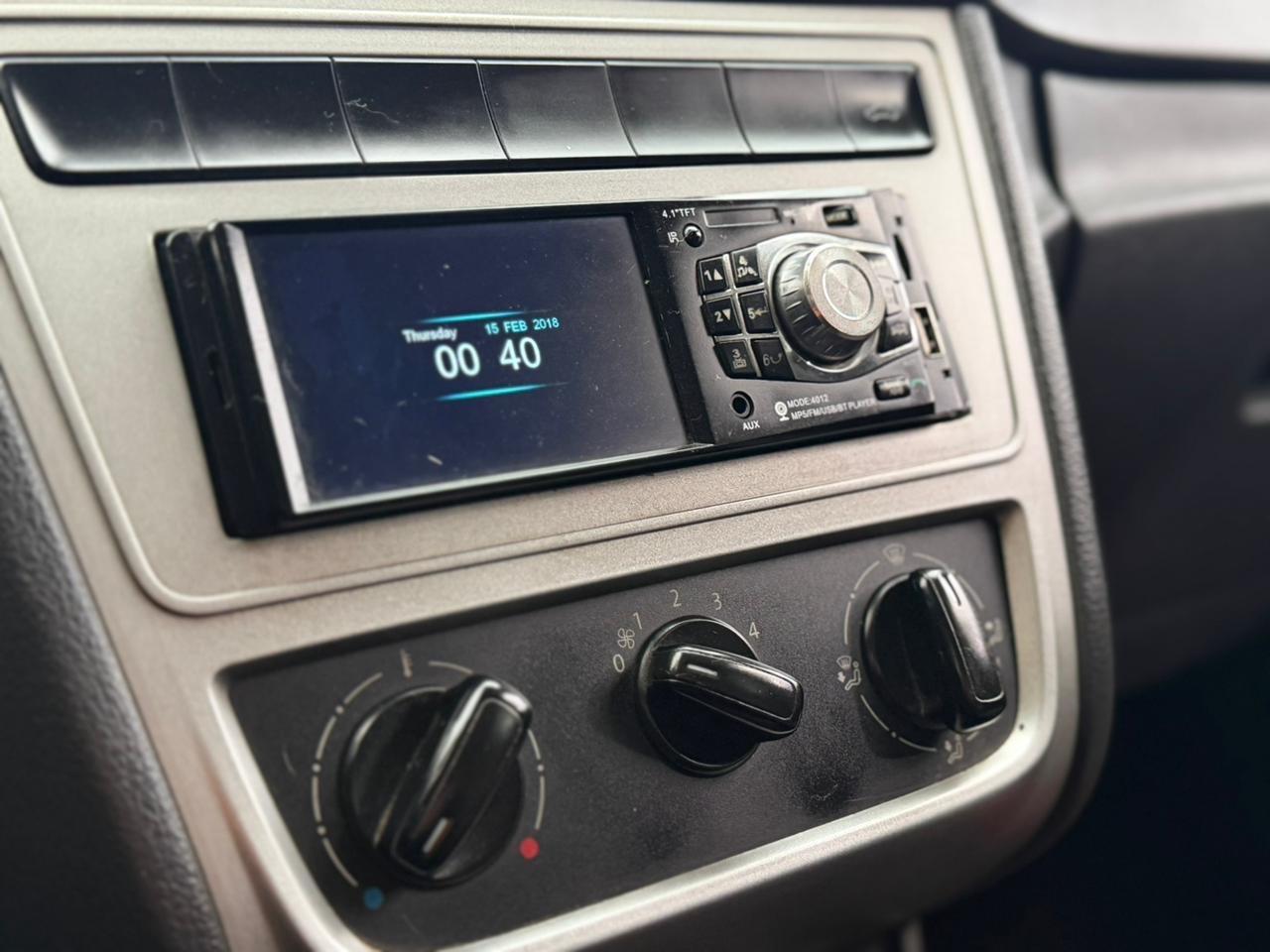 VOLKSWAGEN Gol - Foto