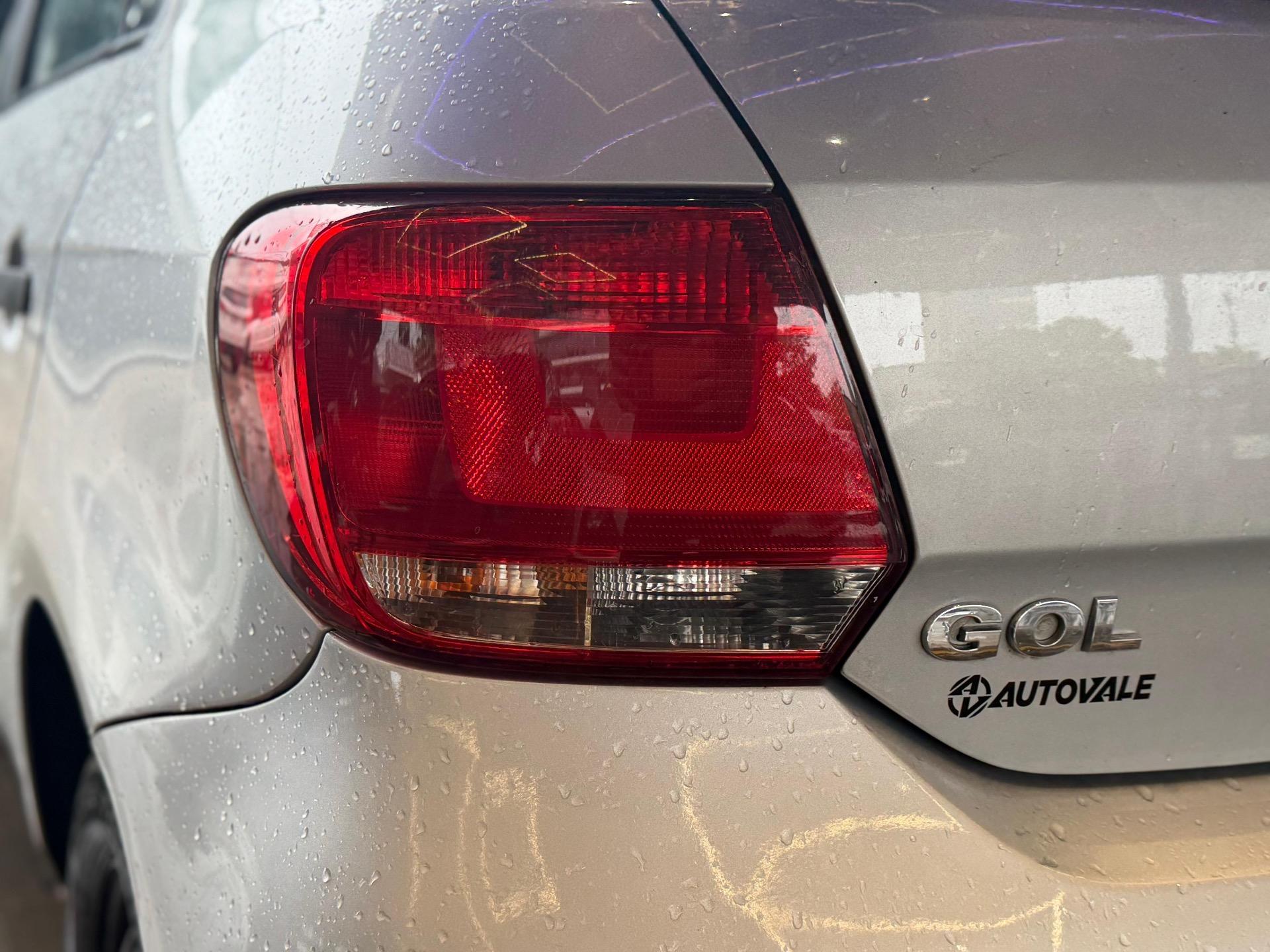 VOLKSWAGEN Gol - Foto