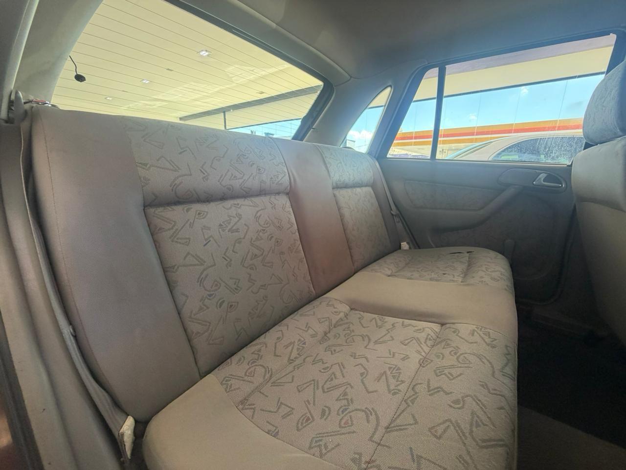 VOLKSWAGEN Gol - Foto