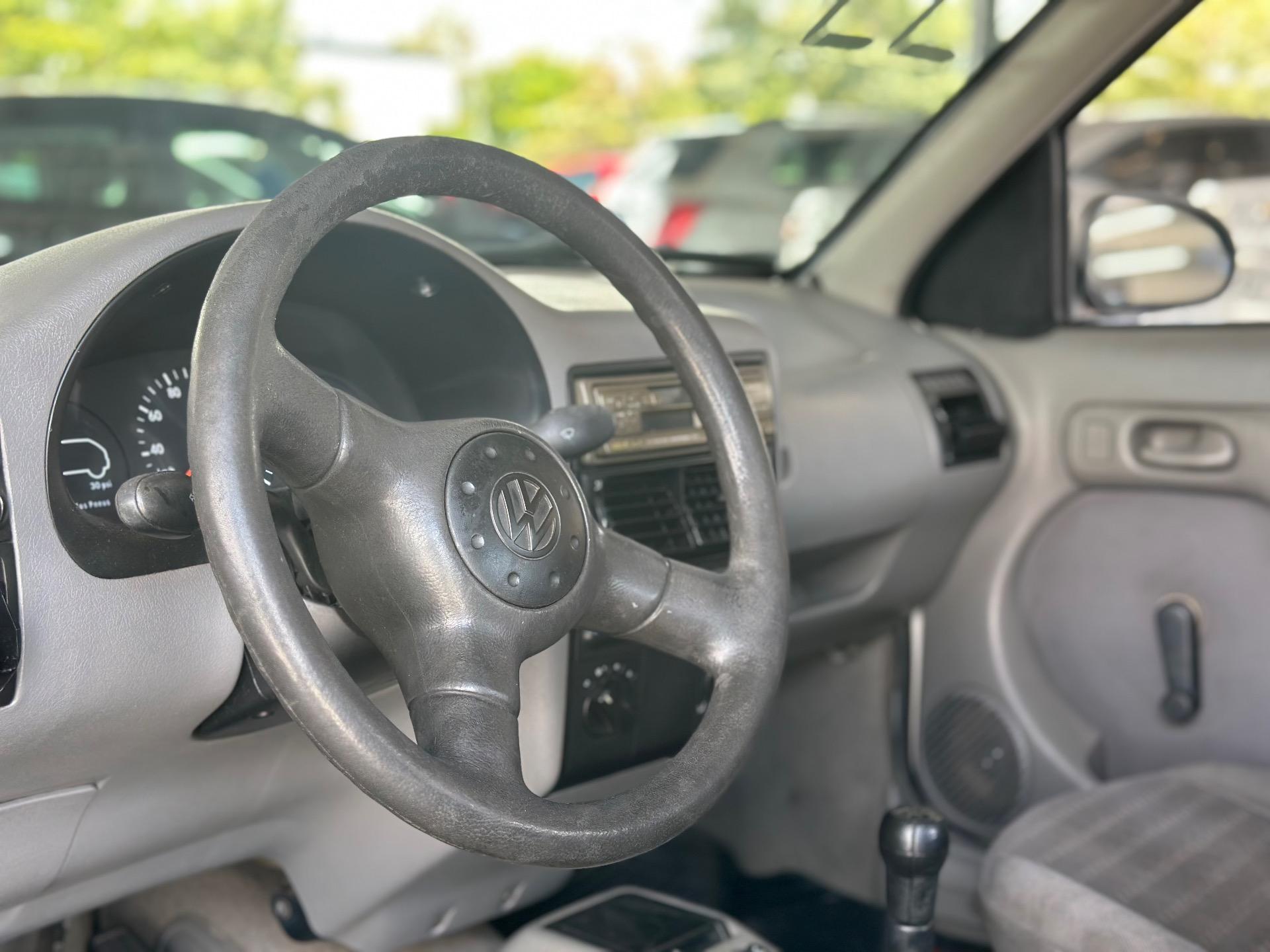 VOLKSWAGEN Gol - Foto