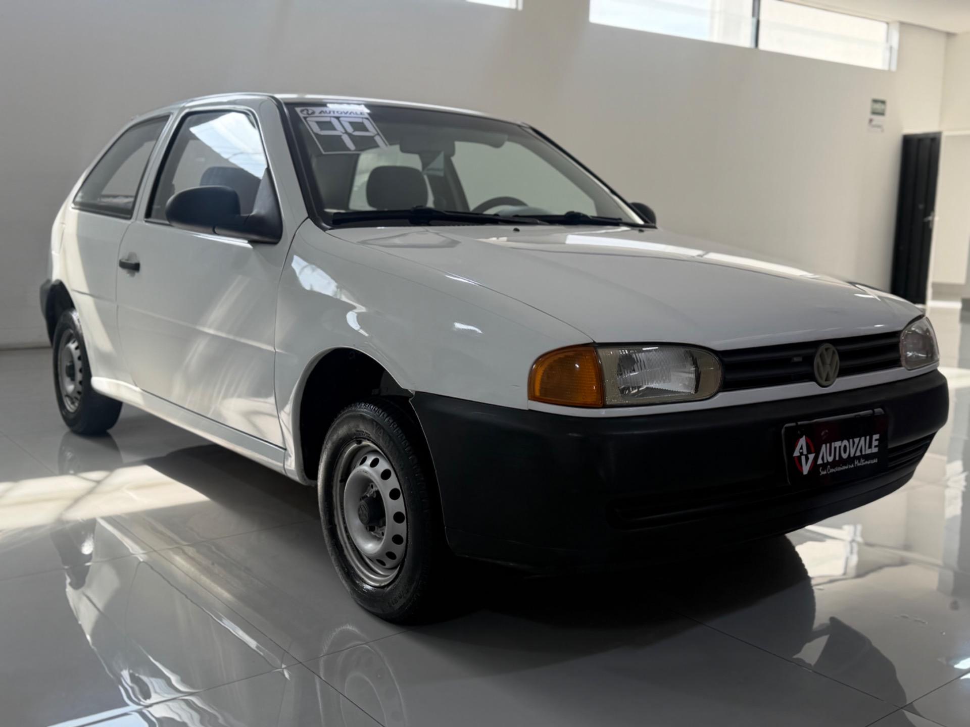 VOLKSWAGEN Gol