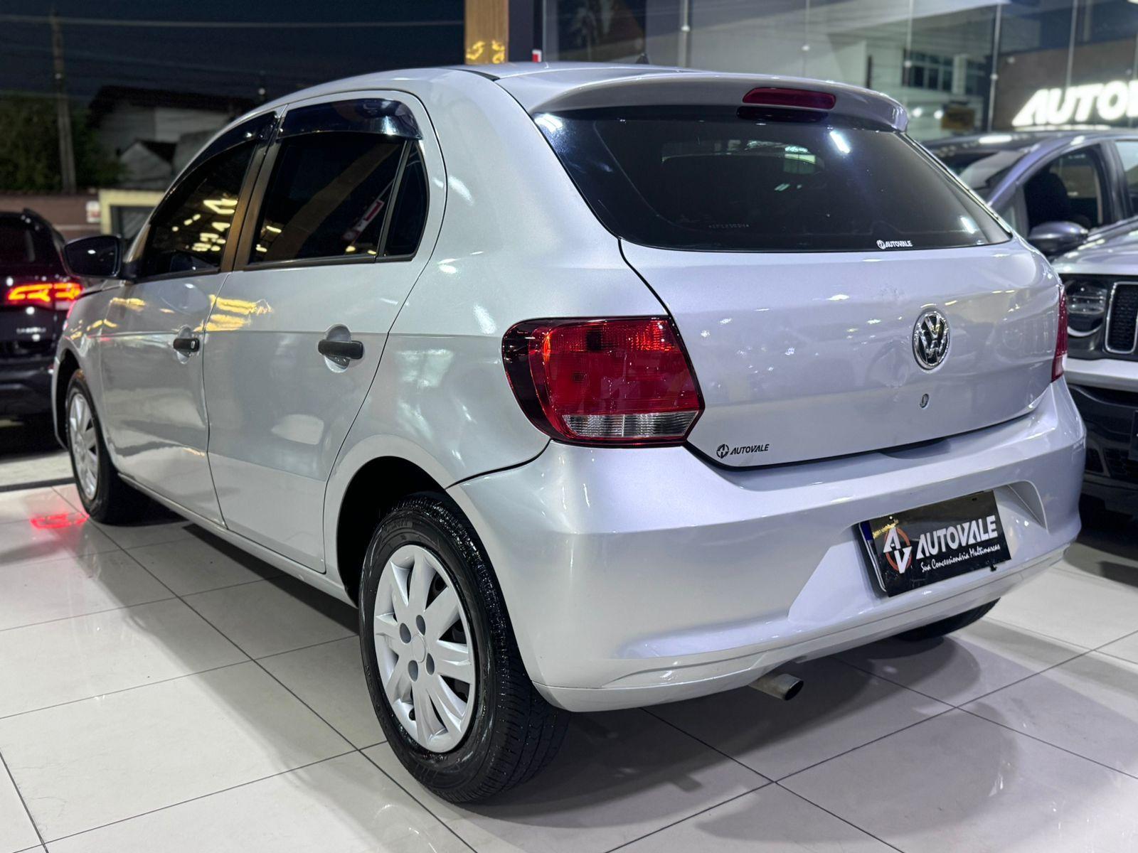 VOLKSWAGEN Gol - Foto