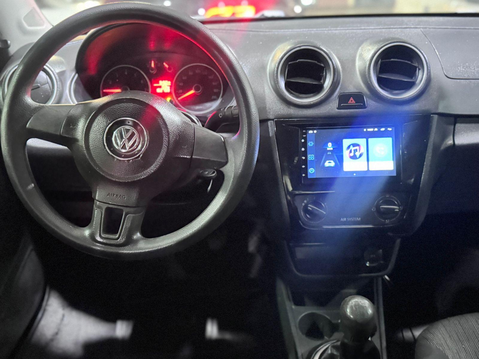 VOLKSWAGEN Gol - Foto