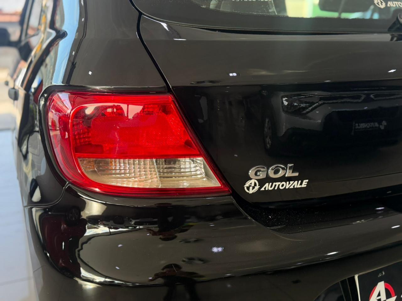 VOLKSWAGEN Gol - Foto
