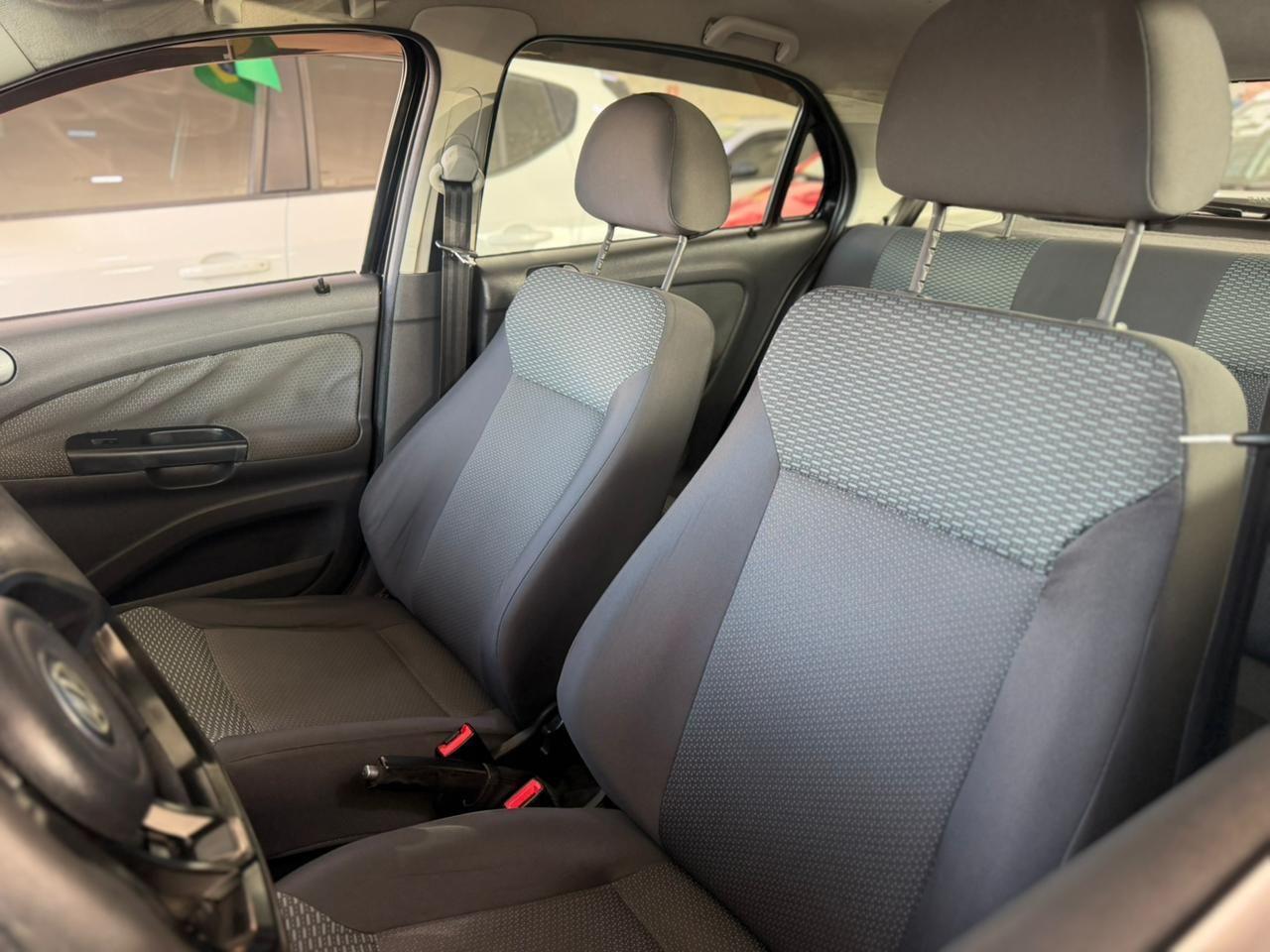 VOLKSWAGEN Gol - Foto