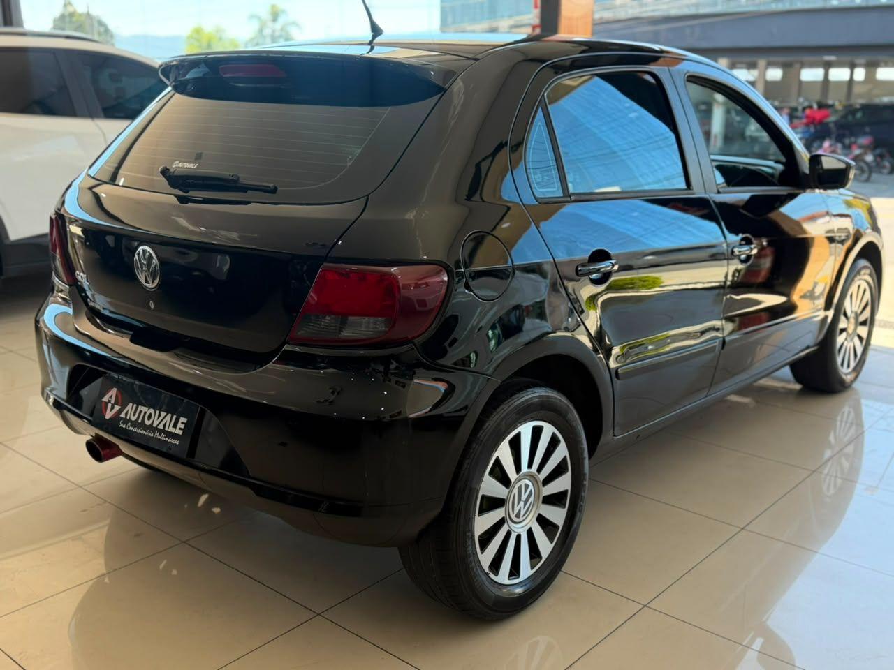 VOLKSWAGEN Gol - Foto