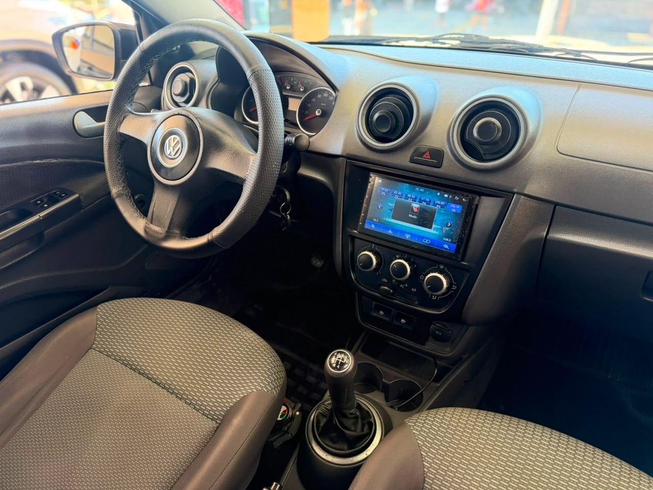 VOLKSWAGEN Gol - Foto