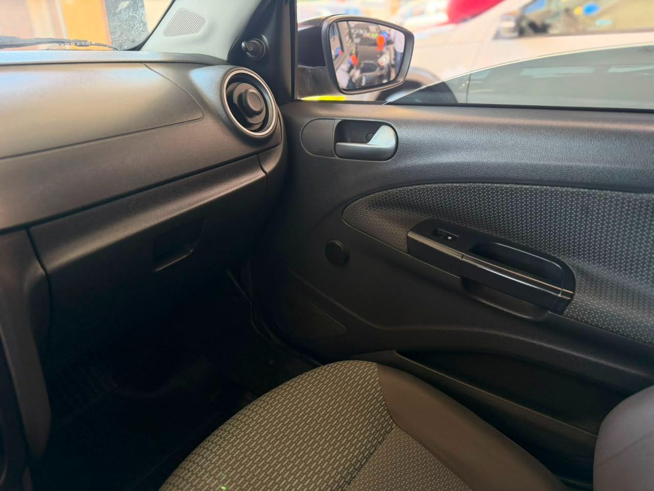 VOLKSWAGEN Gol - Foto